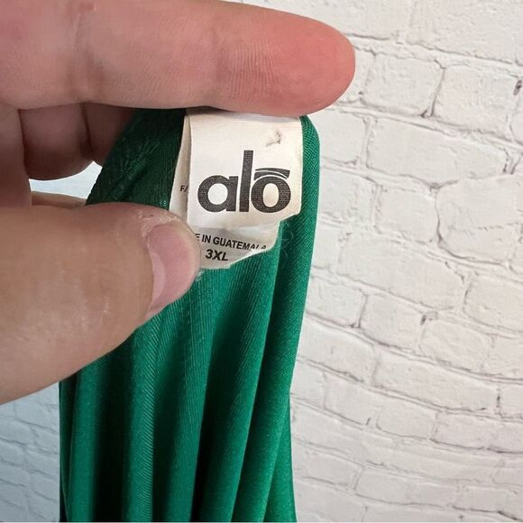 Alo Kelly Green Athletic Tank Top size 3X - Picture 5 of 6